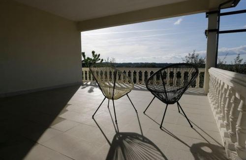Almeida Villa | Villa Mendes Oliva