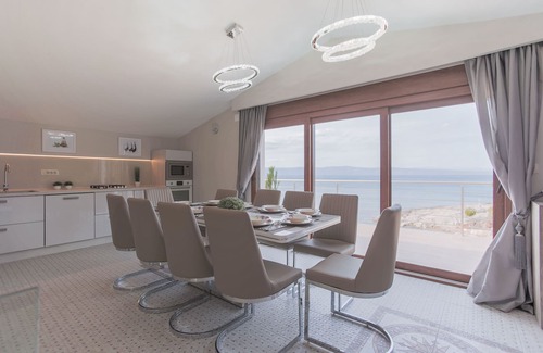 Zastrazisce Villa | "Villa Mendes" - seafront villa with pool