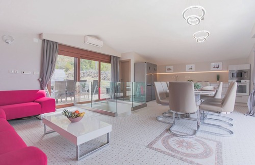 Zastrazisce Villa | "Villa Mendes" - seafront villa with pool