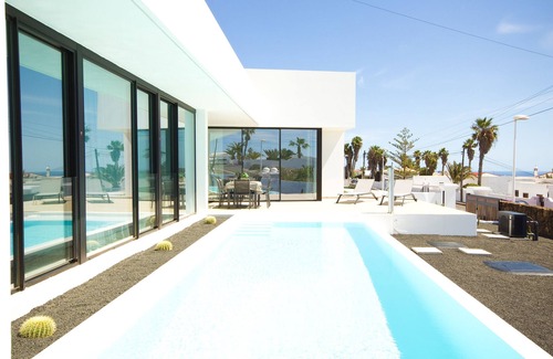 Guime Villa | Villa Mendoza - By AZ Rentals