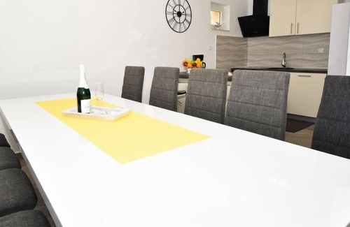 Benkovac House | Villa Meri by Interhome