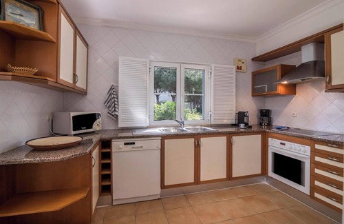 Castro Marim Villa | Villa “Mi Casa es tu Casa” near the Beach with Wi-Fi, A/C, Balcony & Garden