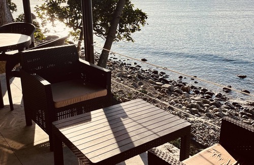 Anilao Villa | Villa Milagros Dive Inn Anilao Duplex Villa - BEACHFRONT