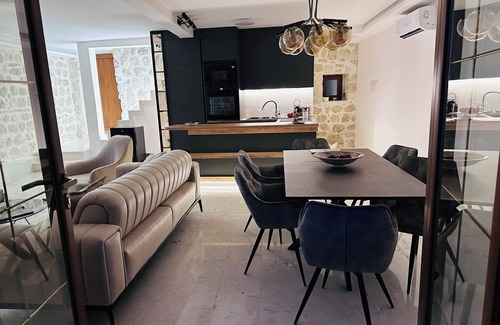 Ljuta Villa | Villa Milica from the 18. century in marvelous Ljuta, Kotor