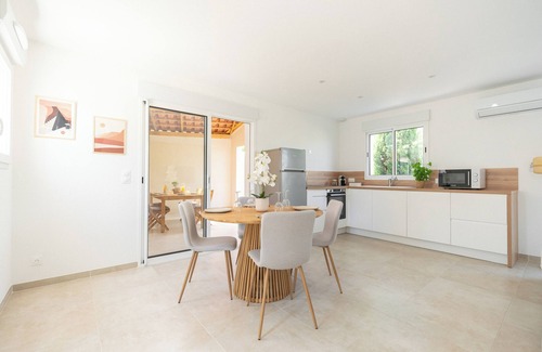 Marignane House | Villa Mimosa