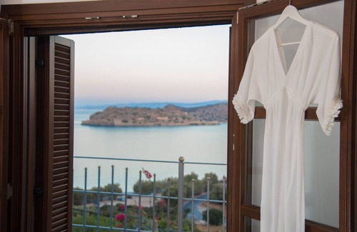 Elounda Villa | Villa Mirabello 3 bedroom villa - 200m from the beach