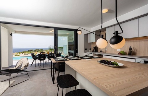 Stara Baska Villa | Villa mit Herrlichem Panoramablick, Ruhige Lage, Familienfreundlich, Pool