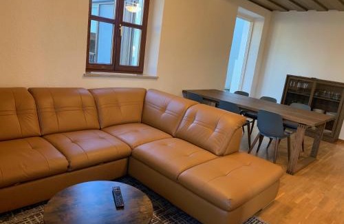 Regensburg Apartment | Villa mit Pool und Grillplatz in Regensburg