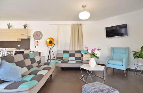 Muzini Villa | Villa mit Pool und Klimaanlage
