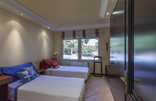 Los Monasterios House | Villa moderna con bonitas vista