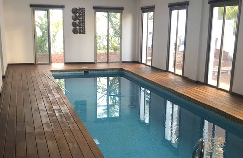 Sauzal Villa | Villa Moderna con Piscina Interior