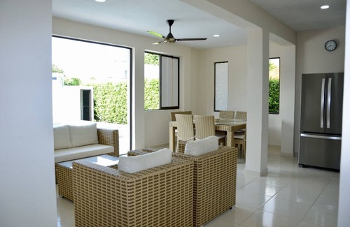 Ricaurte Villa | Villa Moderna para Descansar