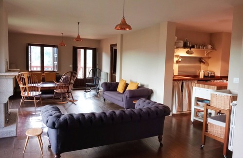Tanarrio Villa | Villa Mogrovejo with Garden View