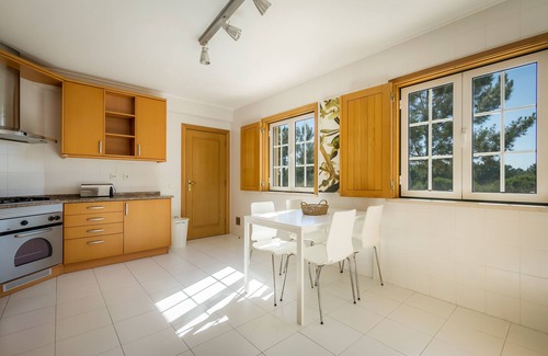Santa Maria do Castelo House | Villa Moínho 44 - A modern and relaxing house!