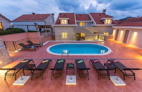 Molunat Apartment | Villa Molunat
