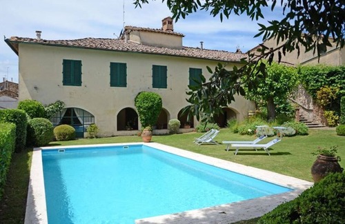 Montalcinello Villa | Villa Montalcinello in Siena, private pool