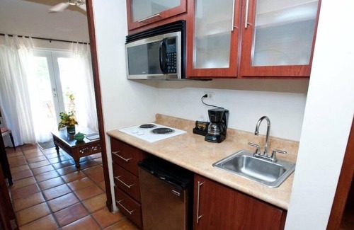 Montana Hotel | Villa Montana Beach Resort