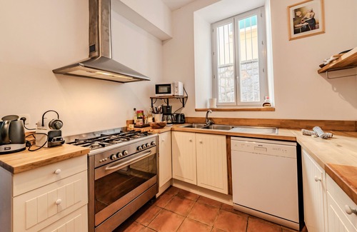 Ax-les-Thermes House | Villa Montcalm 4* with Mountain View, 4 Bedrooms, Ski, Thermal Baths & Local Market 80m