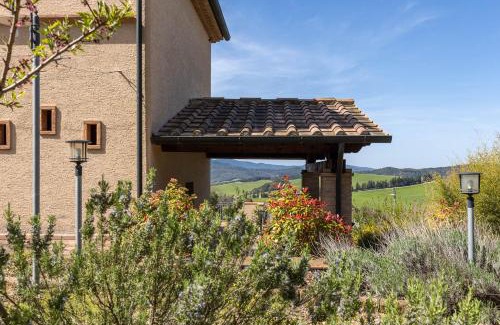 Pomarance House | Villa Montegemoli - by Bolgheri Holiday