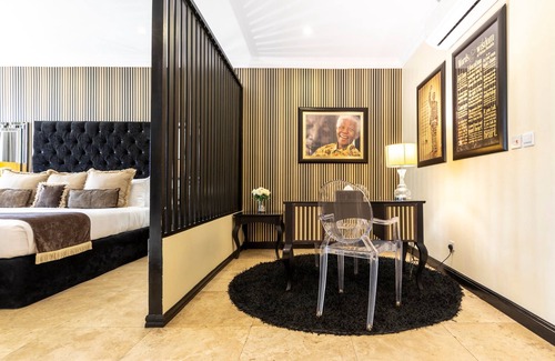 Accra Hotel | Villa Monticello