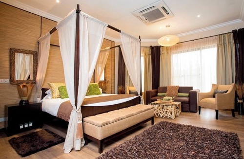 Accra Hotel | Villa Monticello