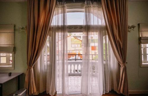 Quang An Apartment | Villa Moon 6