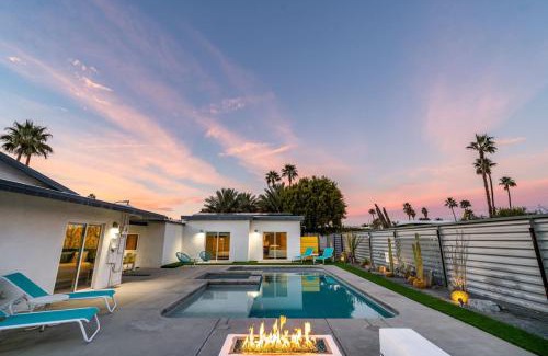 Vista Norte House | Villa Mosaic Vibrant Palm Springs Retreat