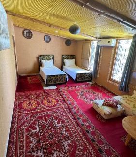 Aguelmam Azegza Villa | Villa Mouloud, arougou khenifra