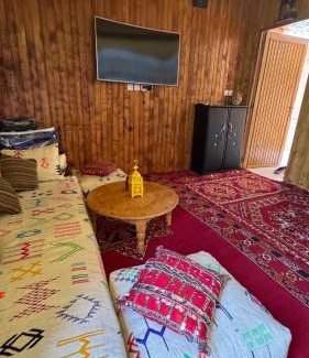Aguelmam Azegza Villa | Villa Mouloud, arougou khenifra