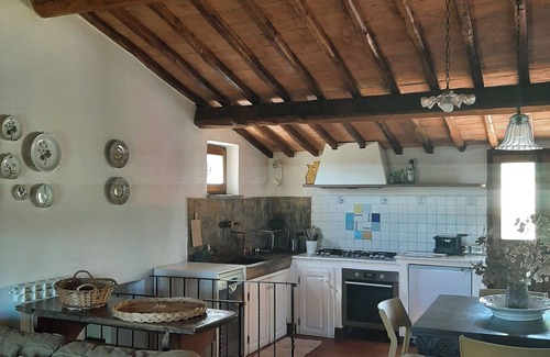 Montefollonico House | Villa Mulinello, secluded, panoramic view over Montepulciano valley.