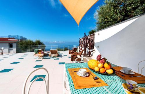 Sant'Agata sui Due Golfi Villa | Villa MyHeart
