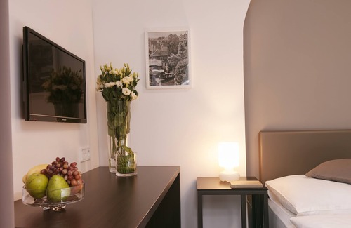 Prague 4 Bed & Breakfast | Villa na Vinici
