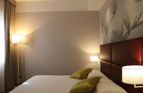 Reggiolo Hotel | Villa Nabila