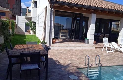 Candeleda Ski Chalet | Villa Nadine