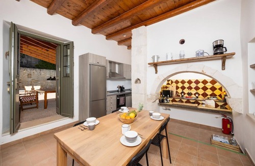 Vamos Villa | Villa Nafsika - Four Bedroom Villa, Sleeps 11