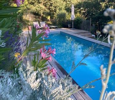 Cazoules Villa | Villa Nakalta