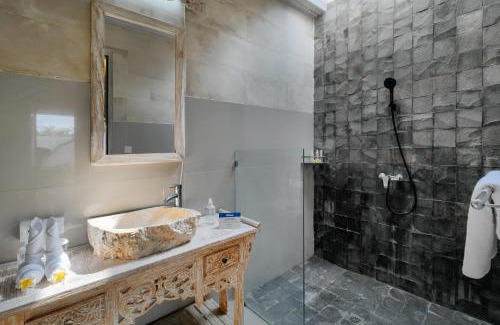 Dewi Sri Hotel | Villa Nakula Suites