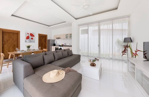Chaweng City Center Villa | Villa Namo