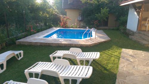 Teteven House | Villa Nanevi