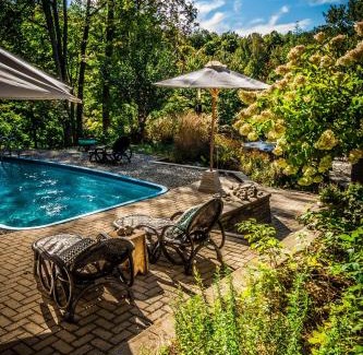 Roxton Hotel | Villa Nao