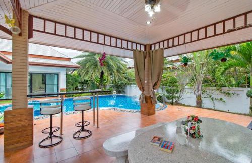 Huai Yai Villa | Villa Nataly