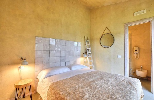 Caltagirone Villa | Villa Navelina: A characteristic and welcoming one-story villa in a quiet position, surrounded by the Sicilian countryside, with Free WI-FI.