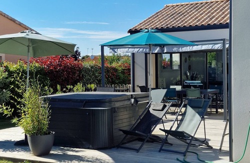 Saint-Vincent-sur-Jard Villa | Villa/new house 8 p. SPA & SAUNA private 2 kms from the beach, marshes, forests