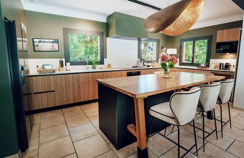 Arbonne Villa | Villa near Biarritz, heated pool, wooded grounds