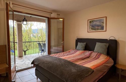 Felines-Minervois Villa | Villa near Carcassonne with Heated Pool