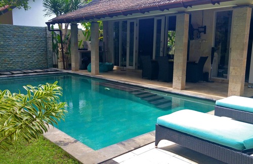 Sengkidu Villa | Villa near the beach, 2 bed, pool, staff, cat.