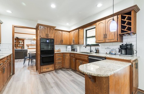 Central Oklahoma City House | Villa near the Lake S