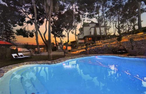 Manises Villa | Villa near Valencia 17PAX, Pool, Cinema, BBQ, KidsRoom