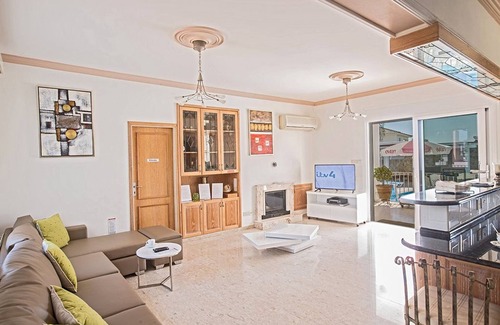 Paralimni Villa | Villa Nekta - Luxury 5 Bedroom Villa with Great Pool Area