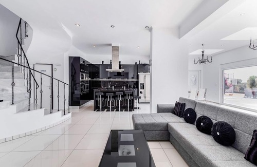 Gennadi Villa | Villa Nepeta - Four Bedroom Villa, Sleeps 11